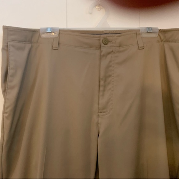 Pro Tour Performance Pants - Picture 2 of 5